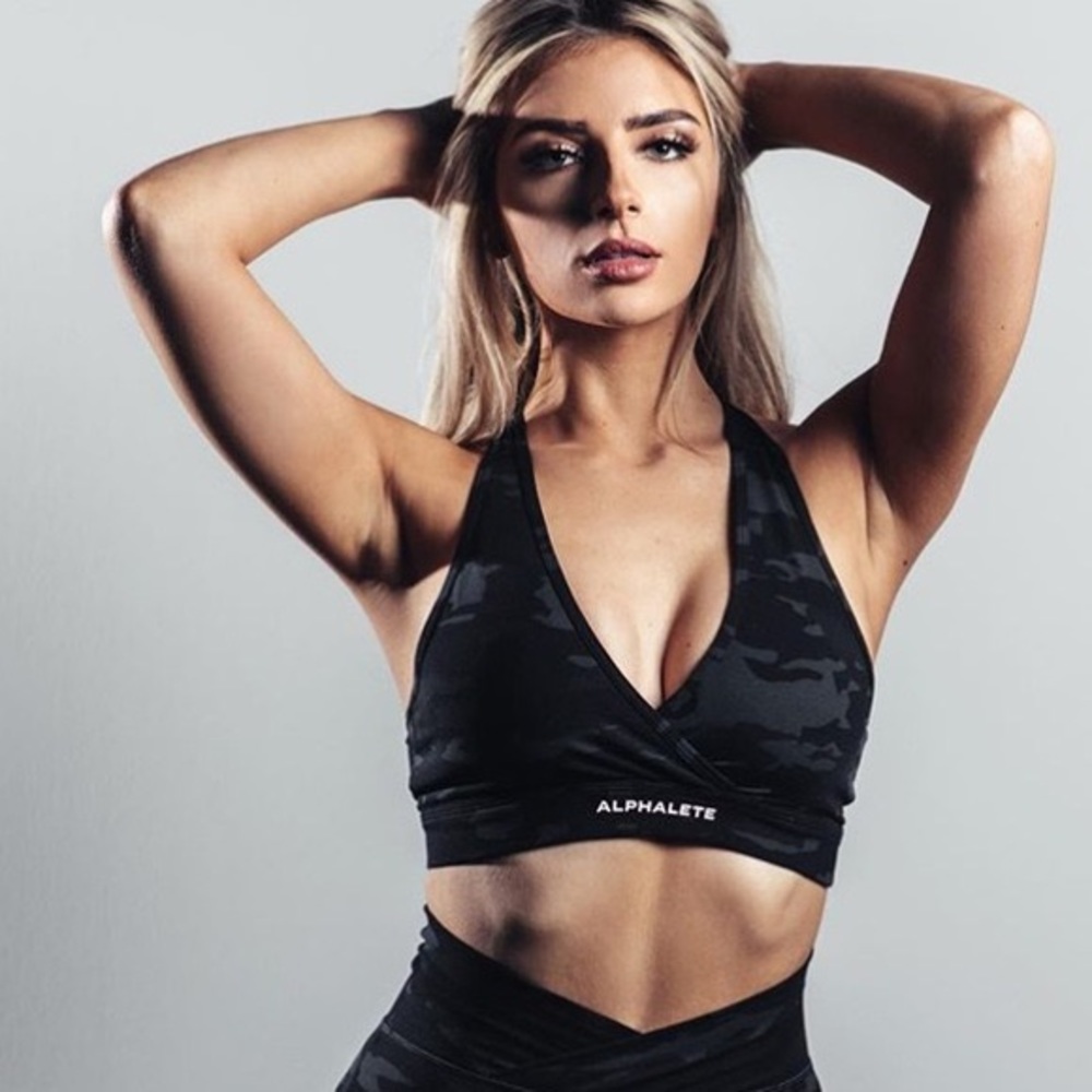 Alphalete Surface Camo Wrap Bra